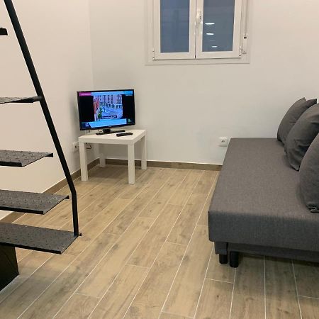 Apartamento Piso céntrico y funcional Madrid Exterior foto