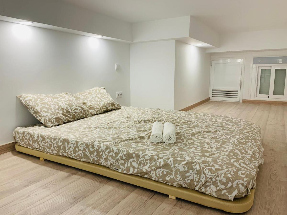 Apartamento Piso céntrico y funcional Madrid Exterior foto