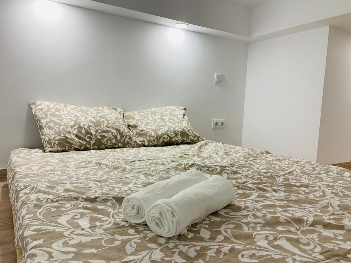 Apartamento Piso céntrico y funcional Madrid Exterior foto